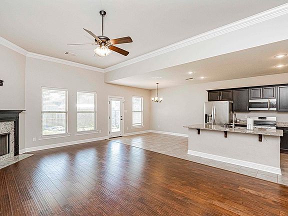 2nd image of 23130 Arcwood Dr