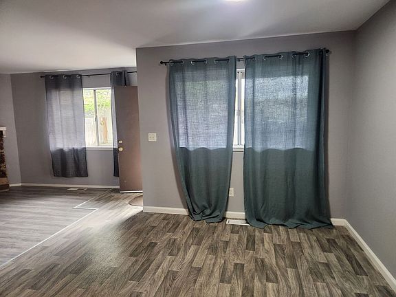 3rd image of 701 Blair Pl