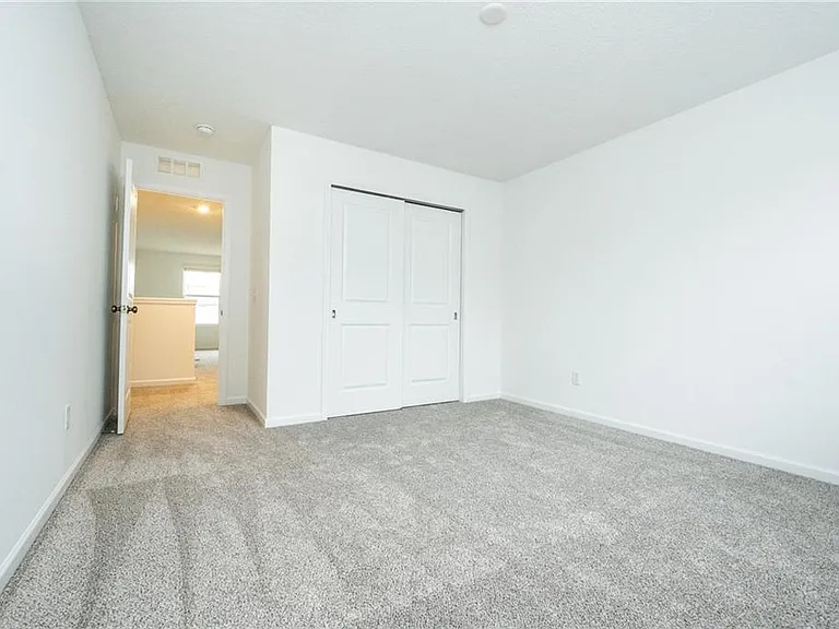 98 Brewster Dr — Photo 27