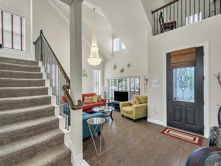 5520 Palisades Dr — Photo 23