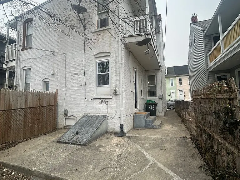 216 Park Pl — Photo 12