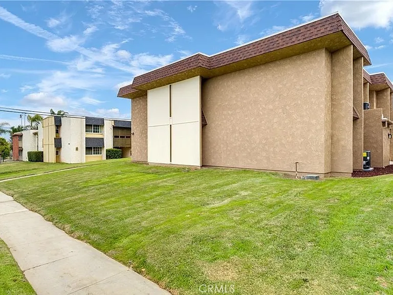11119 Poplar St #C — Photo 28