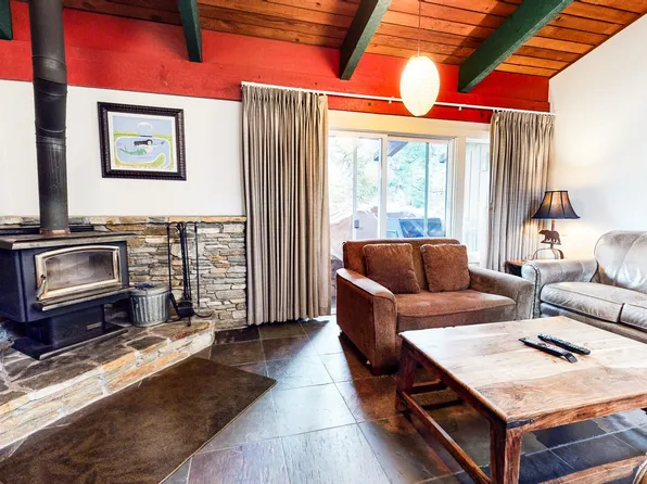 (undisclosed Address), Mammoth Lakes, CA 93546