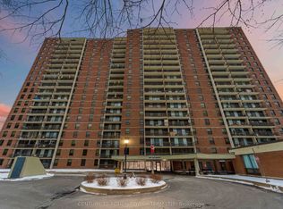 Las Brisas, Ottawa, ON K1K 3Y4