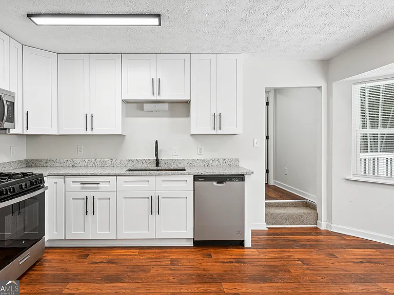 3688 Burnley Ct — Photo 11