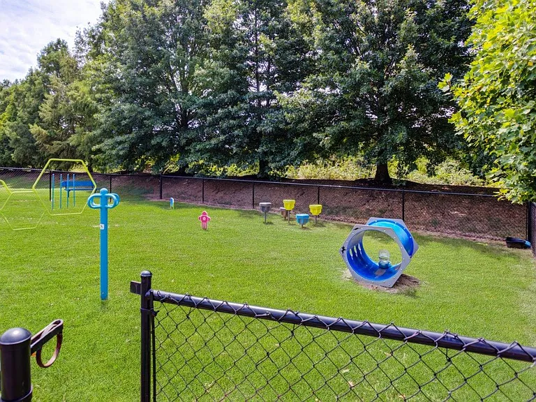 Crescent at Wolfchase Apartment Homes — Photo 13