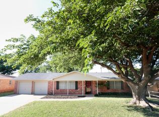 4826 10th St, Lubbock, TX 79416
