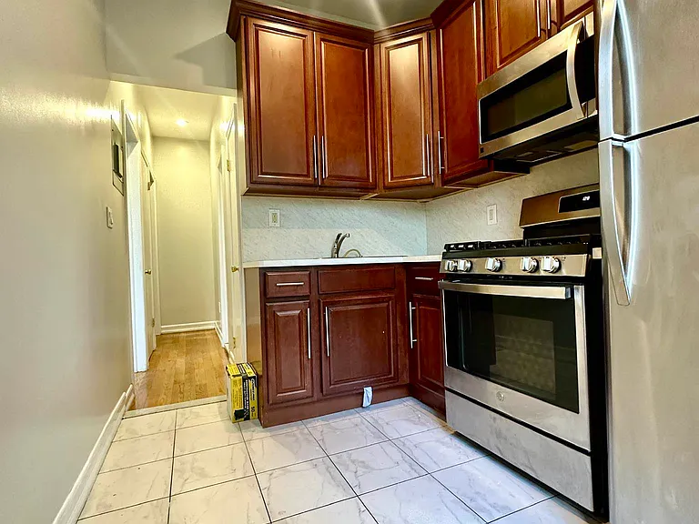 223 Covert St #3 — Photo 4