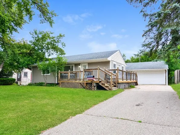 8533 Chicago Ave S, Bloomington, MN 55420