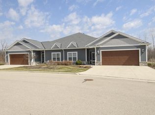 106 Phantom Lake COURT, Mukwonago, WI