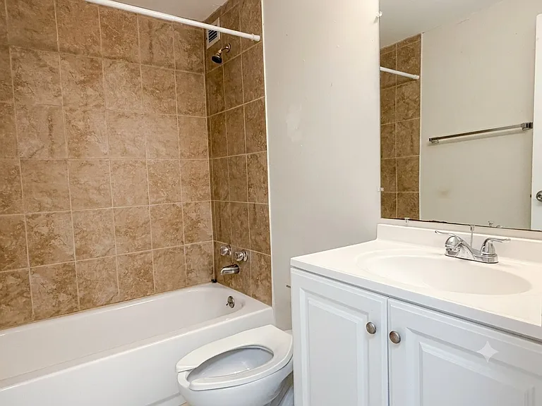 2800 N Flagler Dr #211-1 — Photo 13