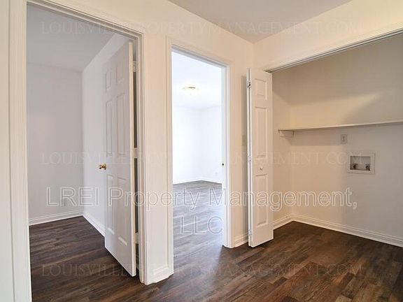 5th image of 740 Marian Village Dr