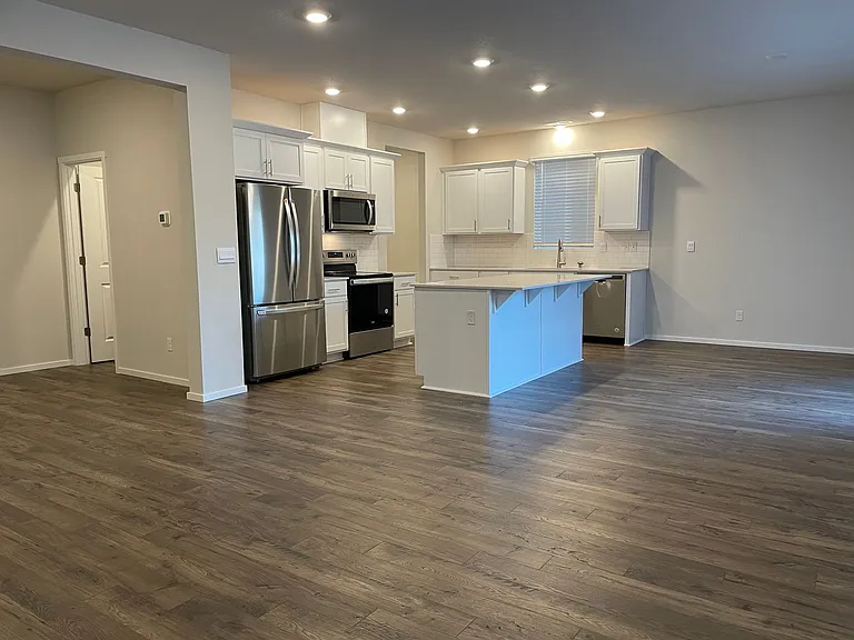 4941 NE 24th Ave — Photo 9