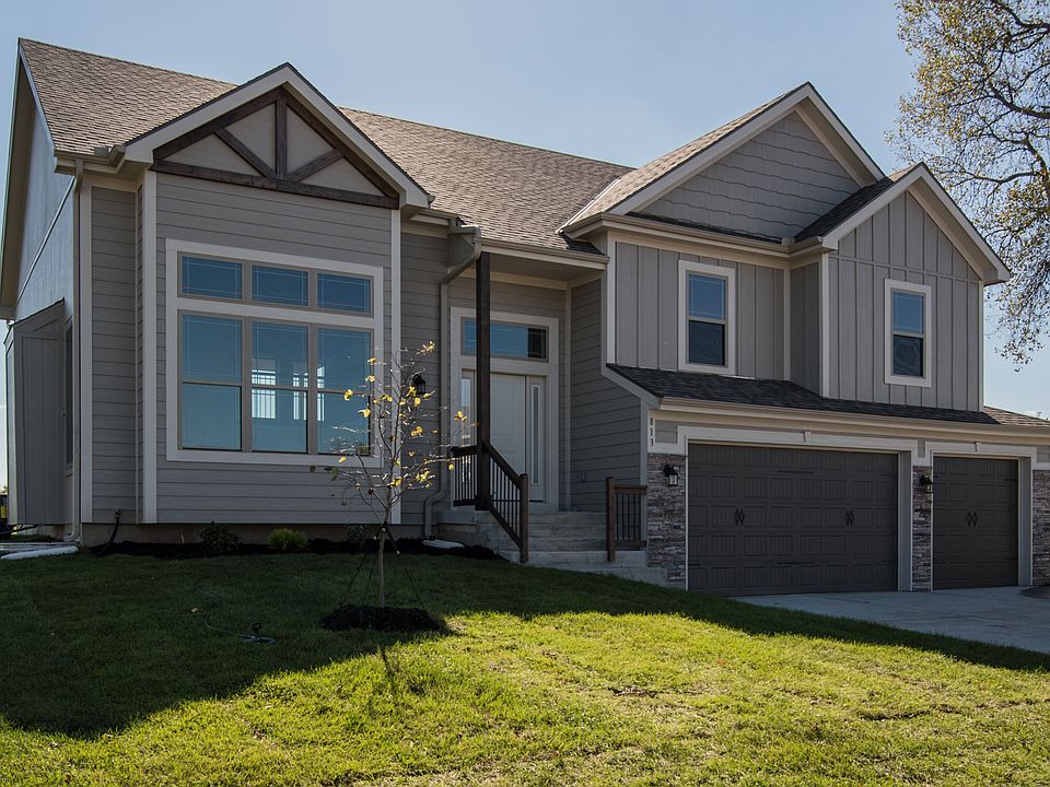 1st image of 818 W Solomon Dr