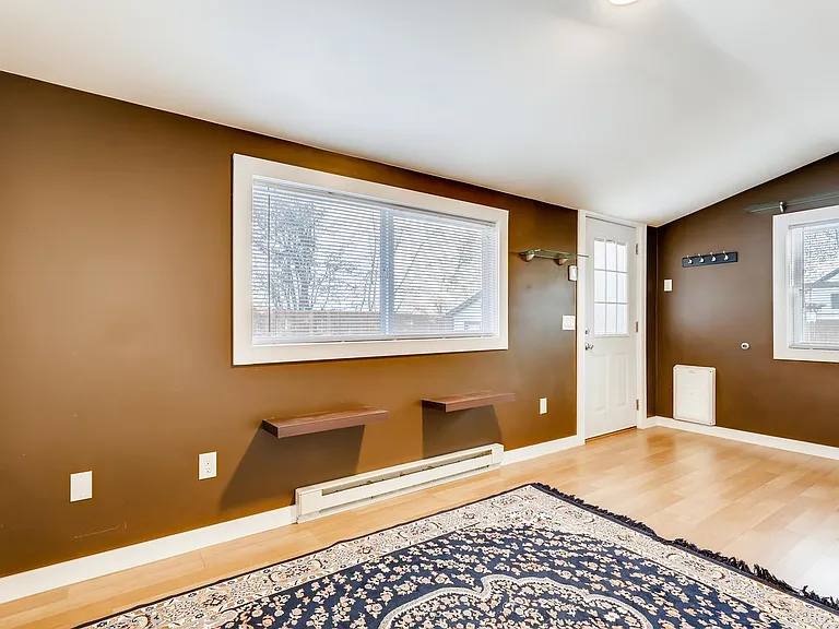 1237 Main St — Photo 17