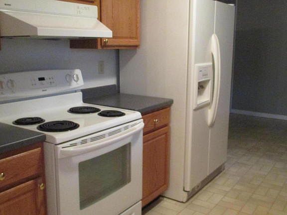5th image of 845 Loretta Dr