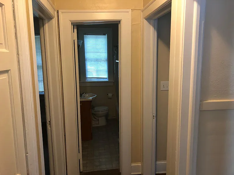 1304 N Morningside Dr NE #1 — Photo 7