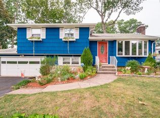 4 Pine Tree Rdg, Meriden, CT 06450