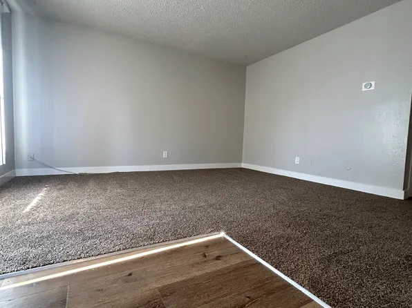 169 W Santa Ana Ave #E, Clovis, CA 93612
