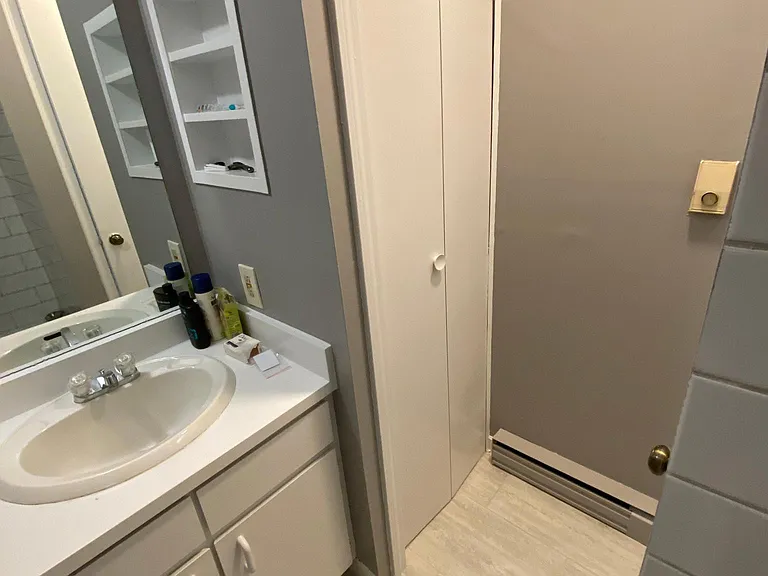 16 Adams Ct #16 — Photo 7