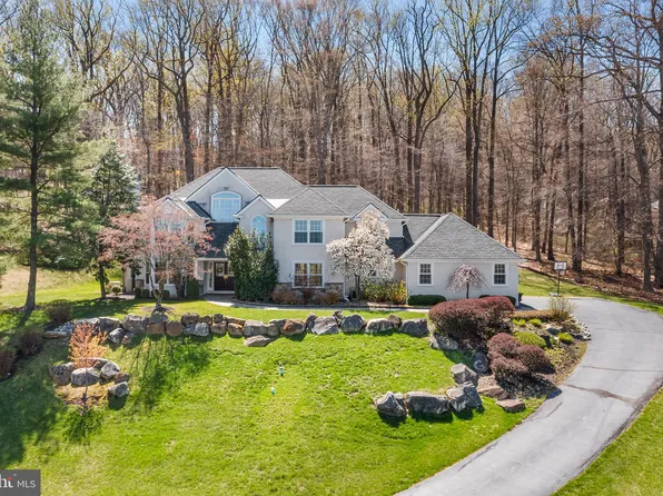 490 Freedom View Ln, Phoenixville, PA 19460