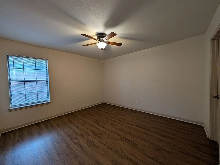 1134 Misty Acres Dr — Photo 27