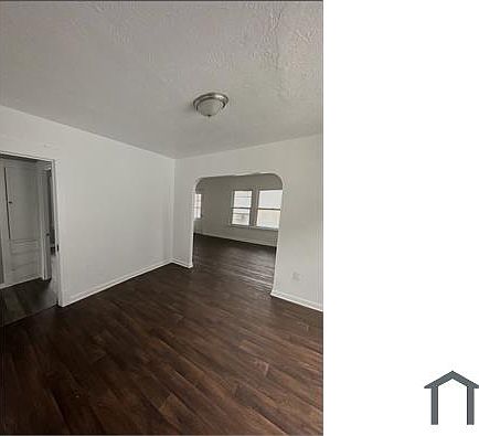 1st image of 15003 Lucknow Ave #Up