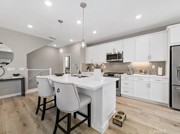 2890 Via Alta Pl, San Diego, CA 92108