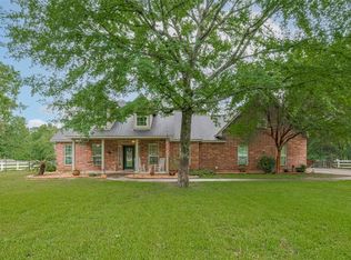 9072 Grand Lake Estates Dr, Montgomery, TX 77316