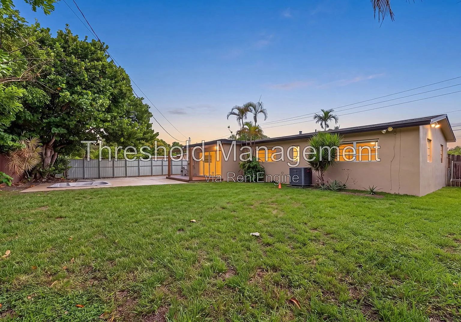 3 bed, 2.0 bath, 1450 sqft, $3,200 — Photo 3