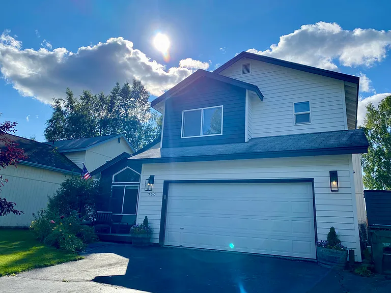 760 Hunt Cir — Photo 3