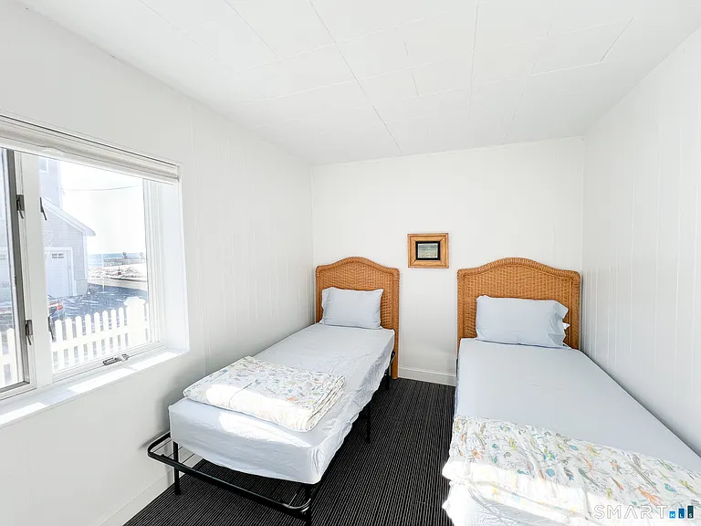 54 Milesfield Ave — Photo 17