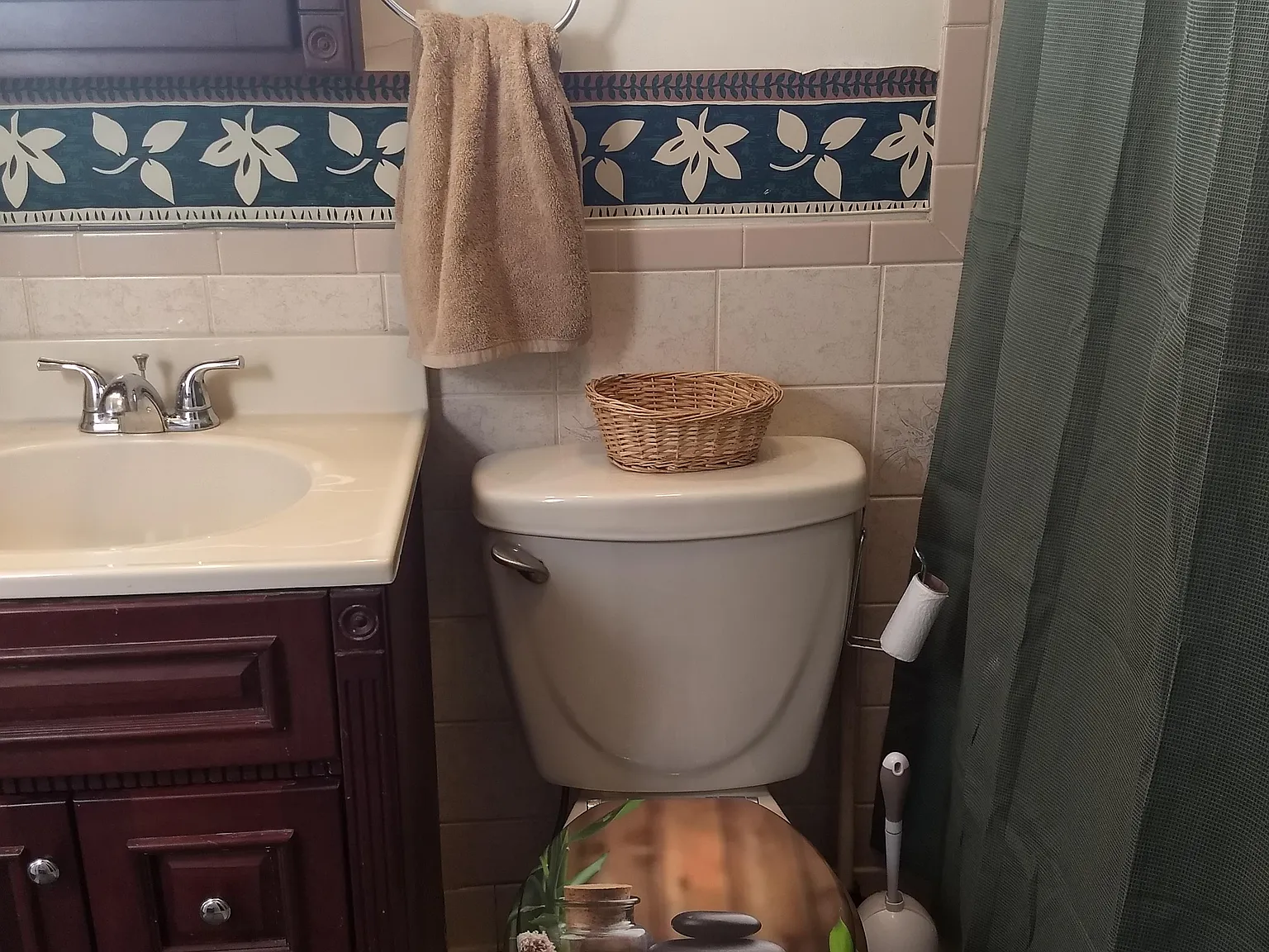 6 bed, 2644 sqft, $960 — Photo 3