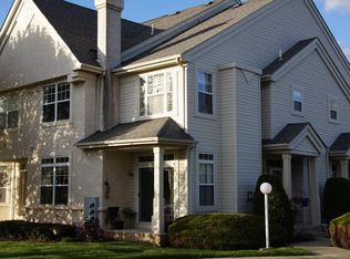 202 Dresher Woods Dr, Dresher, PA 19025
