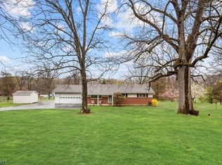 847 Uniontown Rd, Phillipsburg, NJ 08865