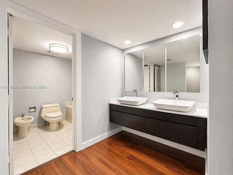 520 Brickell Key Dr #A1113 — Photo 11