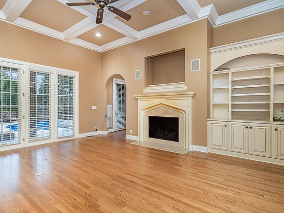 5th image of 1515 Anatole Ct