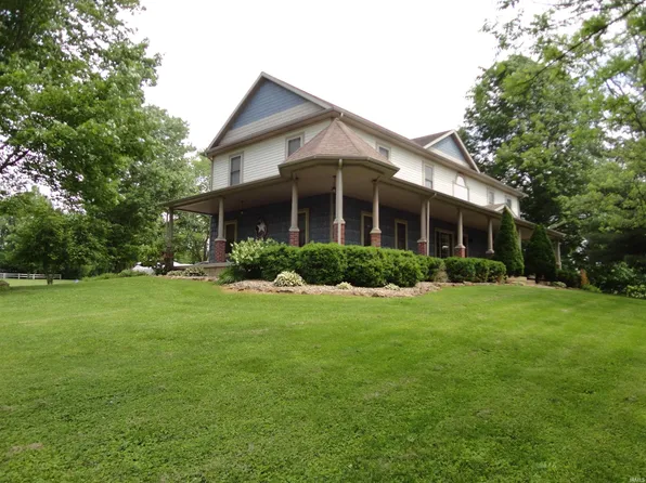 108 Pine Dr, Mitchell, IN 47446