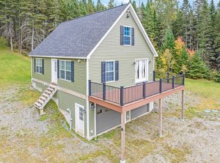 8 Fox Run, Pittsburg, NH 03592