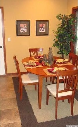 2nd image of 1053 Woodland Dr