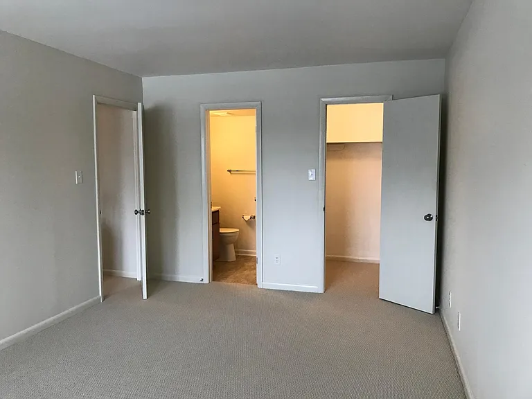 200 Chapel Ct #102 — Photo 12