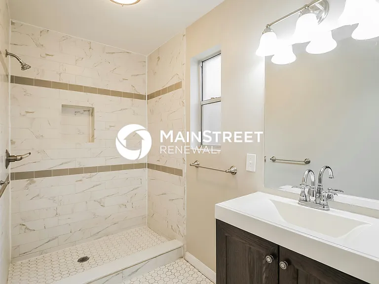 Main Bathroom