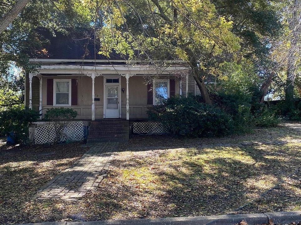 1st image of 712 Live Oak Ave