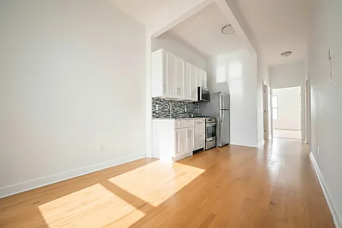396 Manhattan Ave #4D Photo 1