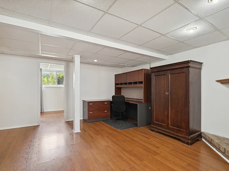 2480 Collegewood St — Photo 13