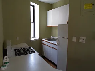 Sold by Manhattan Network Inc.