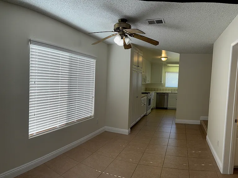 4231 Vista Del Rio Way #4 — Photo 35