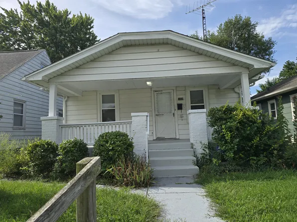 1438 Miner St, South Bend, IN 46617