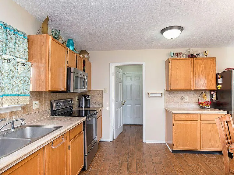 14726 Fawn Hollow Ln — Photo 21