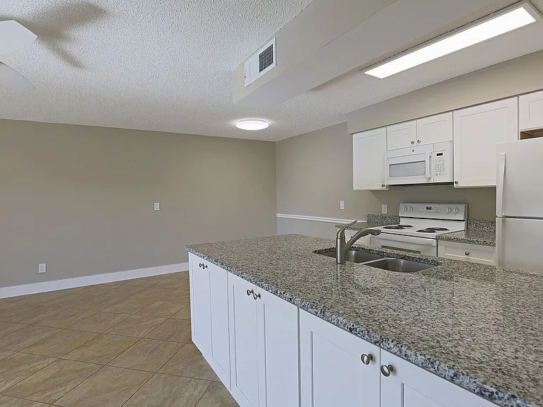 5303 Summerlin Rd #316 — Photo 10